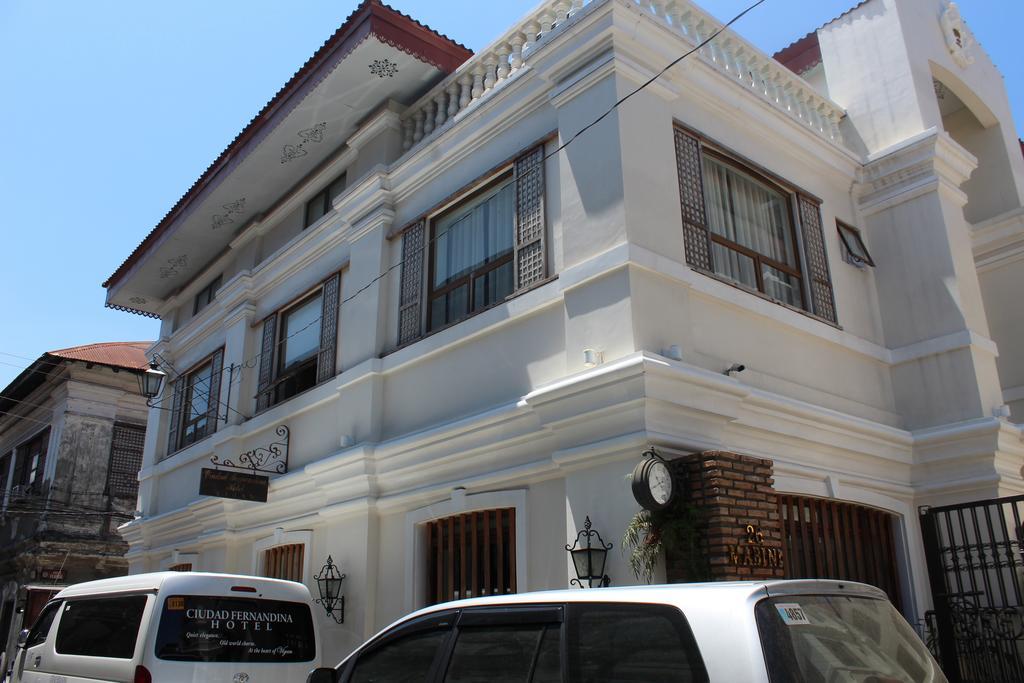 Ciudad Fernandina Hotel Виган Экстерьер фото