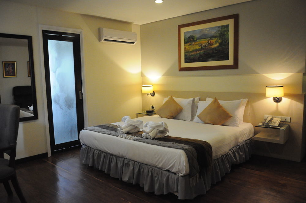 Ciudad Fernandina Hotel Виган Экстерьер фото